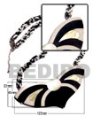 choker / twisted black and white cut/glass beads and 33mmx45mmx1