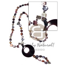 Floating rainbow hammershell tassled