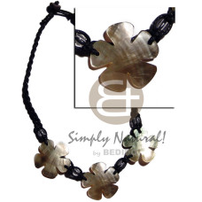 3 pcs. 30mm blacklip flower