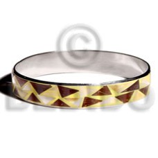 Laminated crazy cut coconut mop