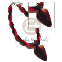 12 rows red black twisted