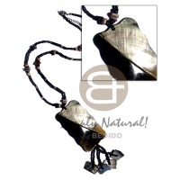 22in. 2-3mm coconut heishi hammershell sq.