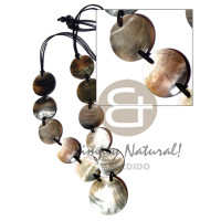 10 pcs. 35mm round blacklip