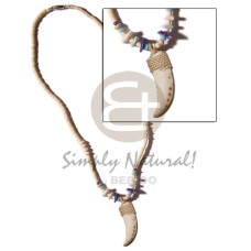 Cowrie shell fangs pendant in