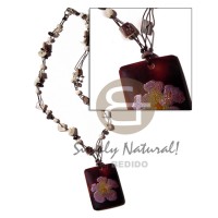 Floating blacklip troca shell