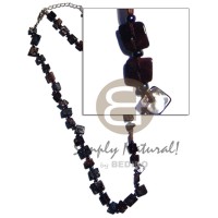 Floating blacktab chips