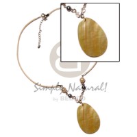 40mm oval mop pendant