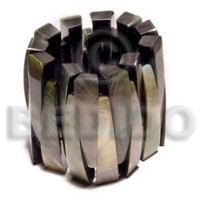 Elastic blacklip bangle resin