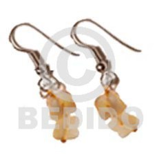 Dangling golden hammershell butterfly chips