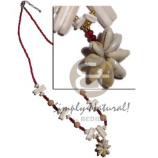 Red glass beads white