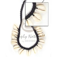 Sigay with macramie necklace