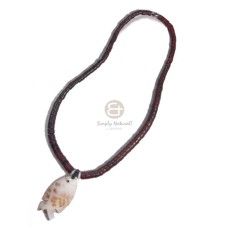 Graduated coconut heishi in dark