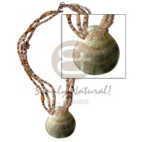 45mm blacklip pendant 3