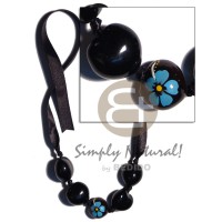 Kukui nuts ribbon choker