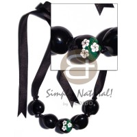 Kuku nuts ribbon choker