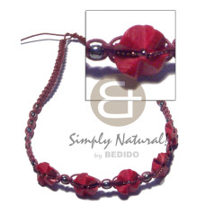 Cord macramechoker in wine